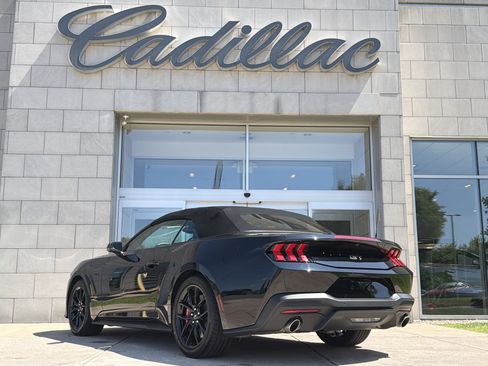 Used 2024 Ford Mustang GT Premium RWD image 8