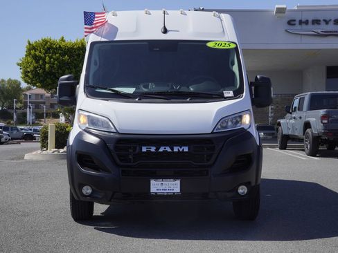 Used 2025 RAM ProMaster 2500 w/ Convenience Group FWD image 9