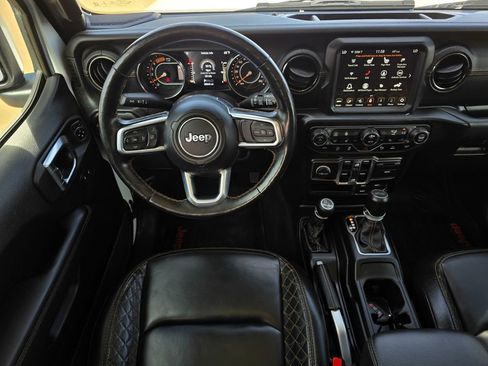 Used 2021 Jeep Wrangler Unlimited Sahara image 12