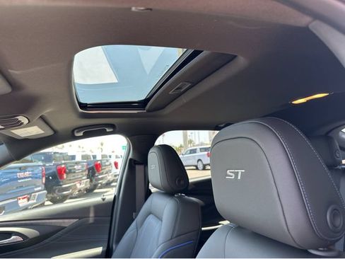 New 2026 Buick Envista Sport Touring w/ Convenience I Package FWD image 24