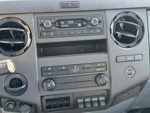 Used 2025 Ford F650 2WD Regular Cab Super Duty image 31