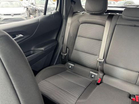 Used 2025 Chevrolet Equinox LT image 35