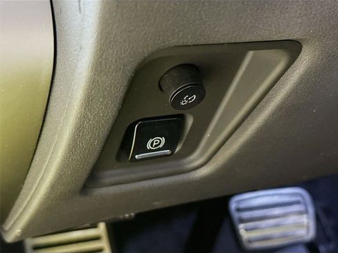 Used 2023 Chevrolet Corvette Stingray Coupe w/ Battery Protection Package image 11