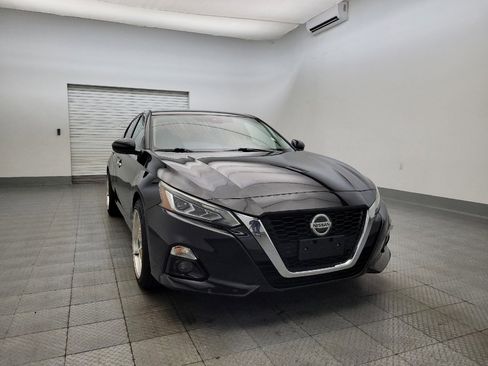 Used 2019 Nissan Altima 2.5 SV image 14