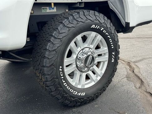 Used 2019 Ford F250 XLT image 30