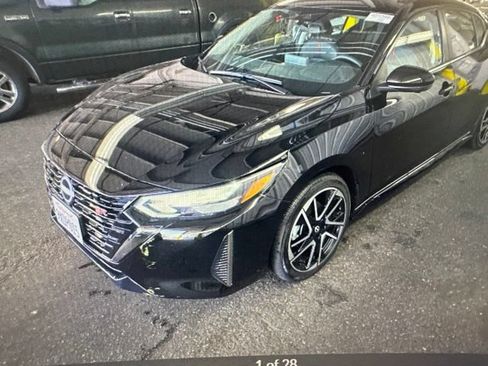 Certified 2025 Nissan Sentra SR w/ SR Premium Package FWD image 17