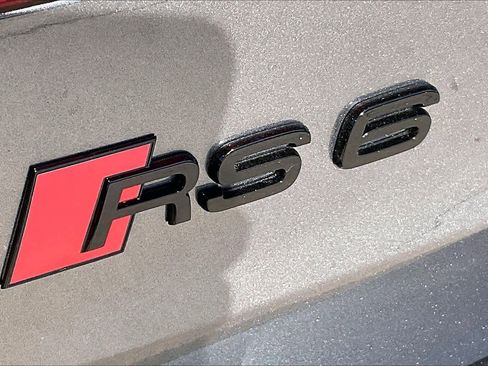 Used 2026 Audi RS 6 performance image 27