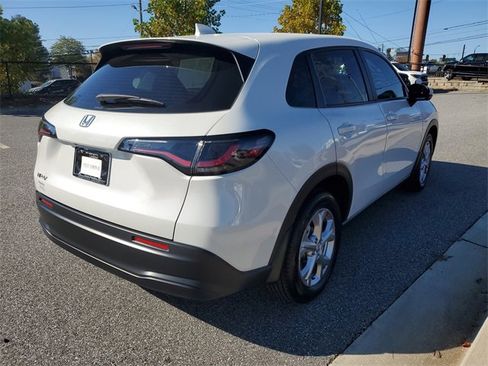 Used 2025 Honda HR-V LX image 4