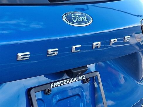 Used 2020 Ford Escape SEL image 34