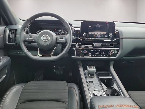 Used 2024 Nissan Pathfinder Rock Creek AWD/4WD image 10