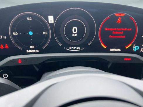 Used 2021 Porsche Taycan 4S w/ Premium Package image 18