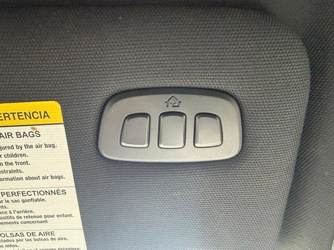 Used 2021 Ford Explorer King Ranch w/ Premium Technology Package RWD image 20