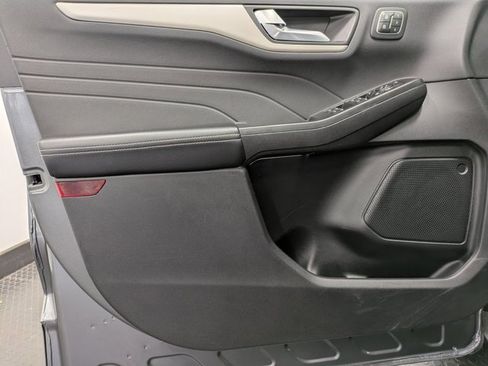 Certified 2022 Ford Escape SEL w/ Technology Package image 8