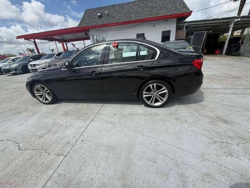 Used 2017 BMW 330i Sedan w/ Premium Package RWD image 7