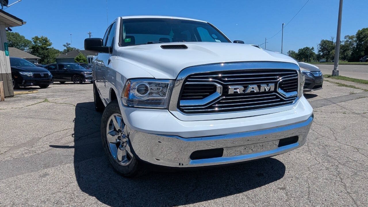 Used 2021 RAM 1500 Classic SLT RWD image 11