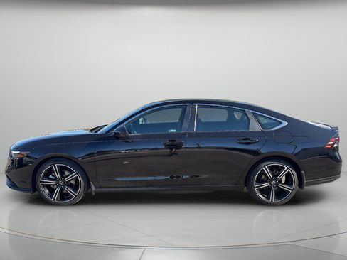 Used 2025 Honda Accord Sport image 21