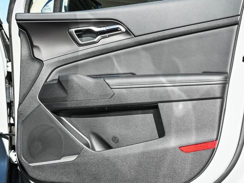 New 2026 Kia Sportage EX w/ EX Panorama Roof Package image 10