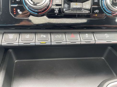 Used 2025 GMC Sierra 2500 Denali Ultimate w/ Max Trailering Package image 36