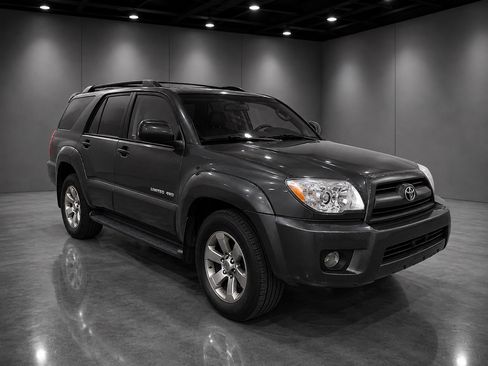 Used 2007 Toyota 4Runner Limited AWD/4WD image 5