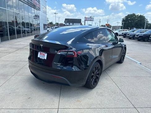 Used 2021 Tesla Model Y Long Range AWD/4WD image 7
