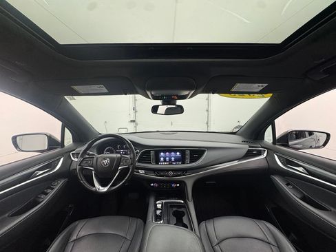 Used 2023 Buick Enclave Essence w/ Experience Buick Package FWD image 3