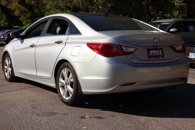 Used 2012 Hyundai Sonata Limited w/ Navigation Pkg FWD image 7