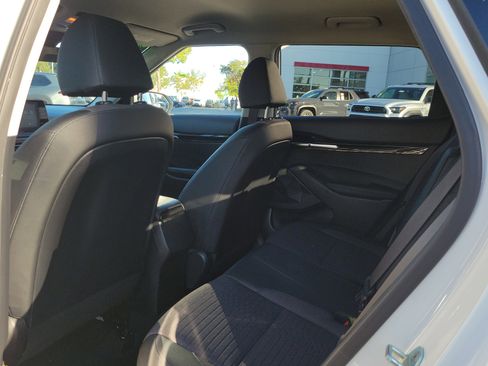 Used 2021 Kia Seltos S image 9