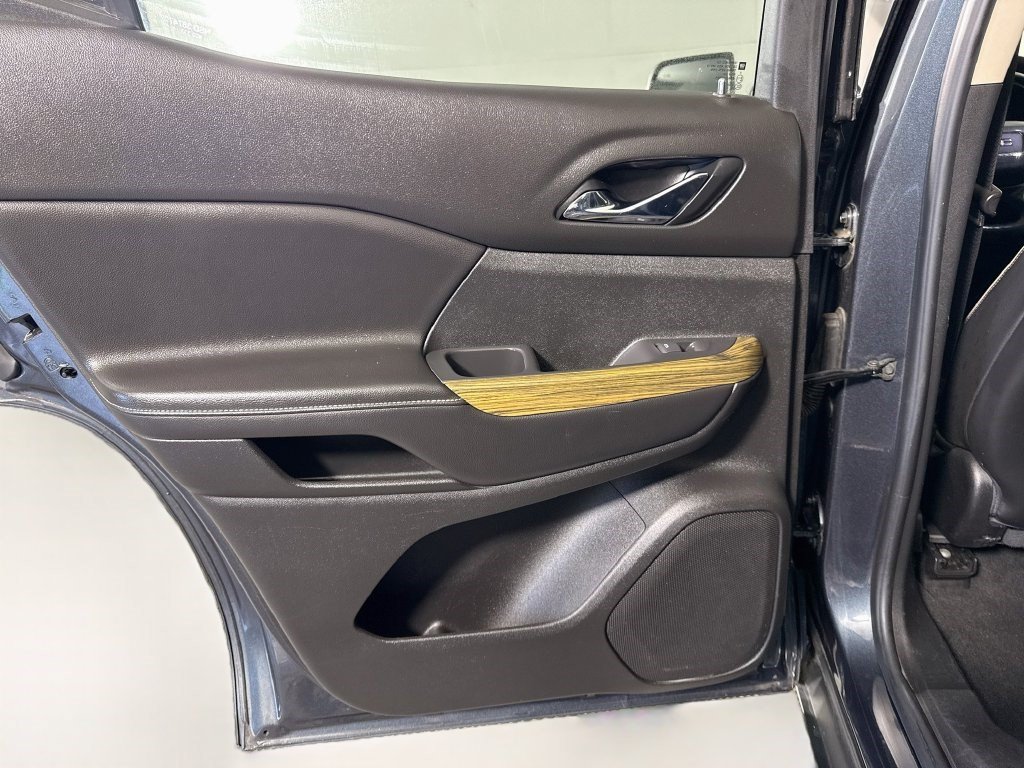 Used 2019 GMC Acadia Denali AWD/4WD image 25