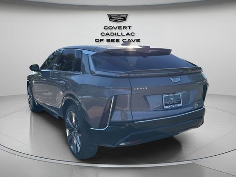 New 2026 Cadillac Lyriq Signature Luxury image 7