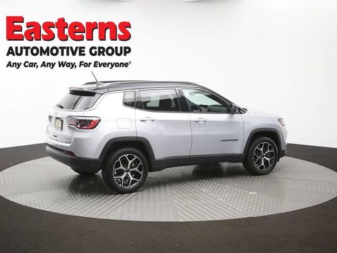 Used 2025 Jeep Compass Limited AWD/4WD image 42