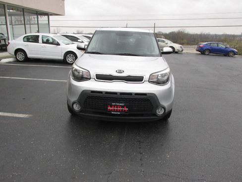 Used 2015 Kia Soul FWD image 4