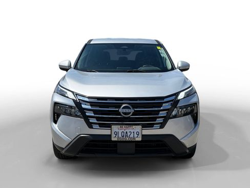 Used 2024 Nissan Rogue SV AWD/4WD image 8
