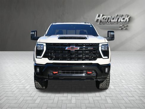 Used 2026 Chevrolet Silverado 2500 ZR2 image 6