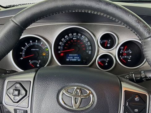 Used 2017 Toyota Sequoia Limited w/ Safety & Convenience Package AWD/4WD image 14