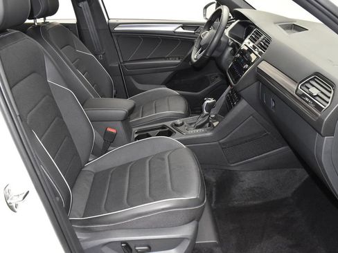 Used 2024 Volkswagen Tiguan SEL R-Line AWD/4WD image 27