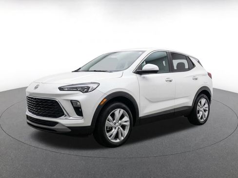 Used 2025 Buick Encore GX Preferred AWD/4WD image 3
