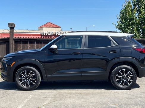 Used 2025 Chevrolet TrailBlazer ACTIV w/ Convenience Package AWD/4WD image 7