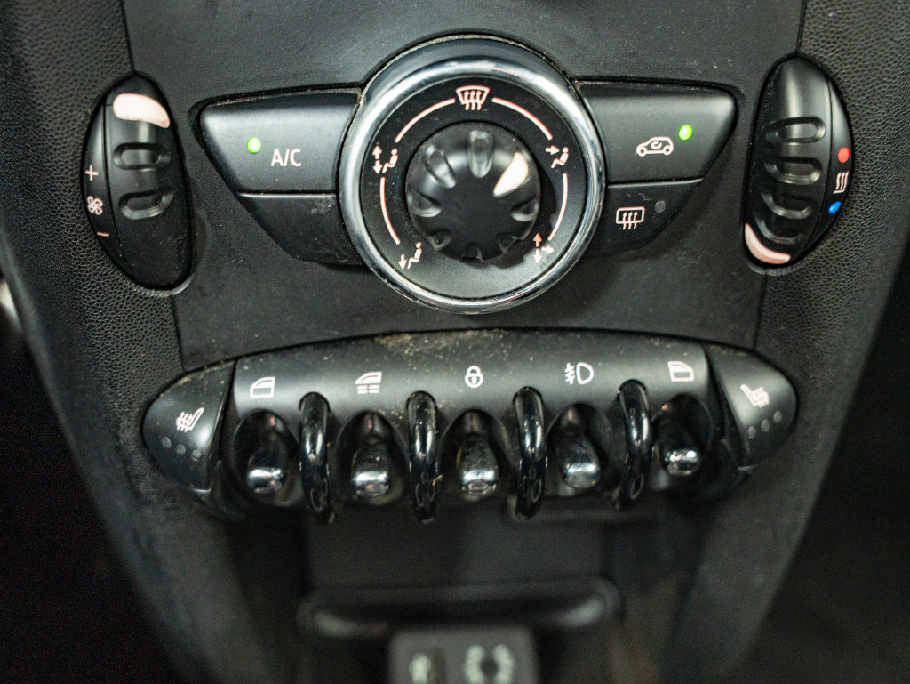 Used 2014 MINI Cooper S FWD image 31
