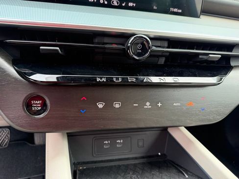 Used 2025 Nissan Murano SL AWD/4WD image 19