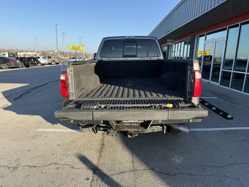 Used 2010 Ford F350 Lariat image 5
