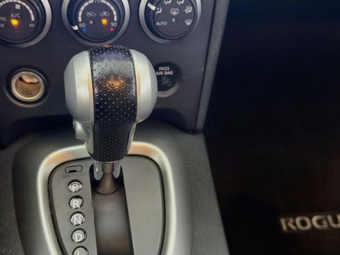 Used 2013 Nissan Rogue SL AWD/4WD image 24