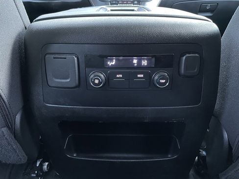 Used 2020 Chevrolet Tahoe LS image 28