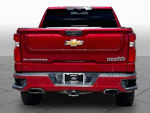 Used 2021 Chevrolet Silverado 1500 High Country w/ Technology Package AWD/4WD image 6