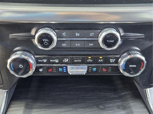Certified 2024 Ford F150 Lariat AWD/4WD image 18