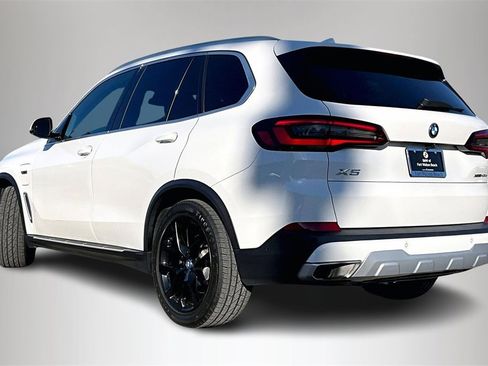 Used 2023 BMW X5 xDrive45e image 4