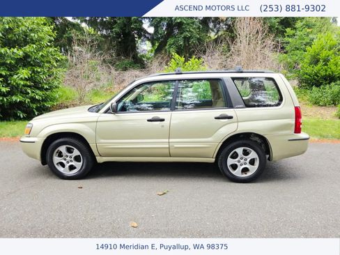 Used 2003 Subaru Forester 2.5XS AWD/4WD image 2
