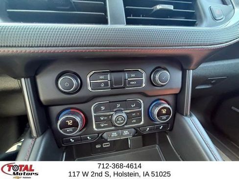 Used 2022 Chevrolet Suburban RST w/ Luxury Package AWD/4WD image 25