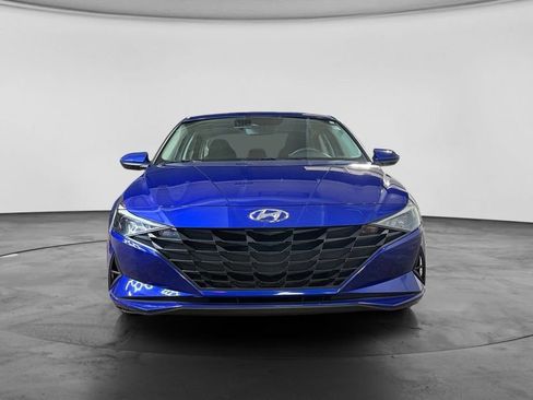 Used 2023 Hyundai Elantra SE FWD image 9