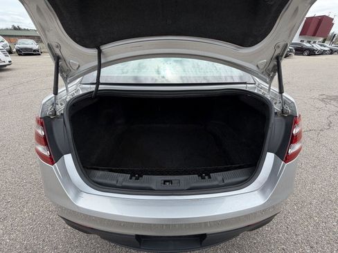 Used 2015 Ford Taurus SHO w/ Equipment Group 401A image 31