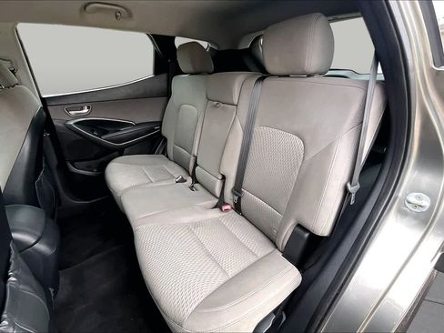 Used 2017 Hyundai Santa Fe Sport FWD image 19
